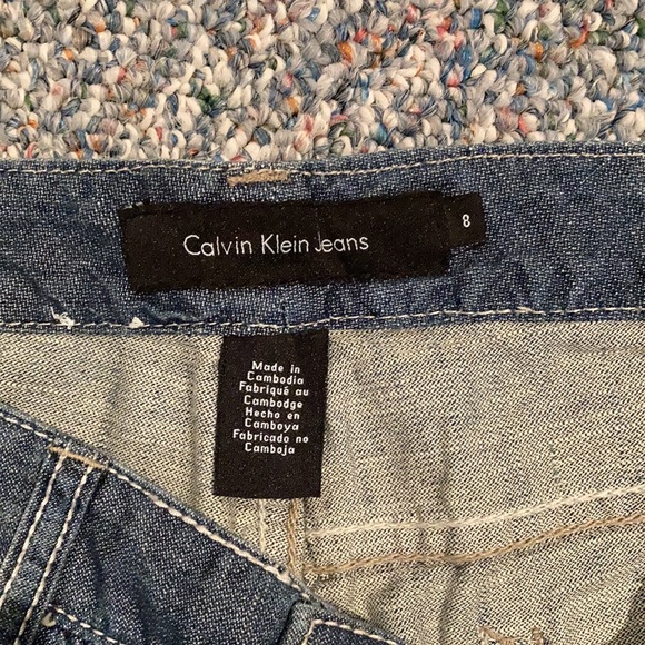 Calvin Klein Denim Capri Pants - Picture 2 of 3
